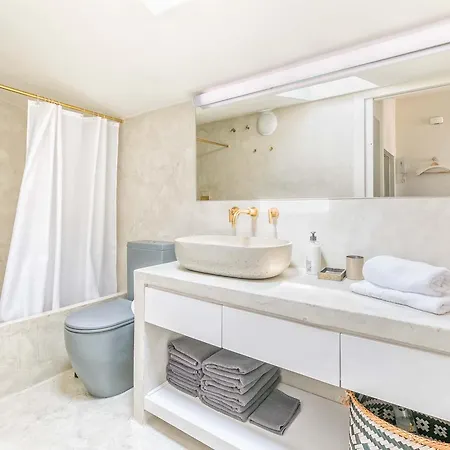 Sagrado Corazon Penthouse In By Solaga Homes *